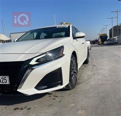 نيسان ألتيما